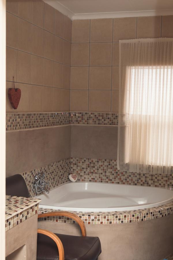 Annie'S Boutique Guesthouse And Garden Spa 하트비스푸르트 외부 사진